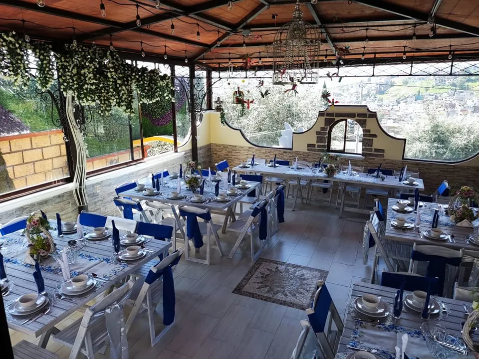 Terraza decorada para cumpleaños en Salón Colibrí